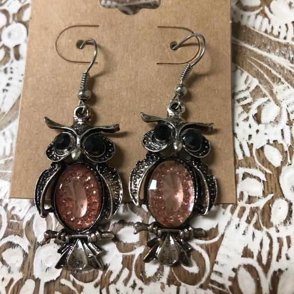🆕NWT Pink & Silver Cute Owl Statement Earrings - Picture 2 of 8